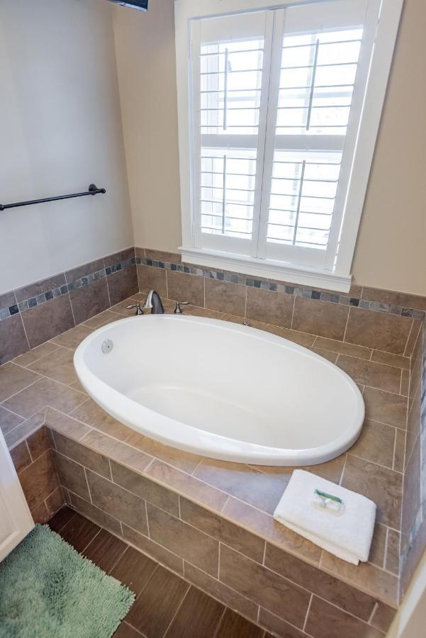 114 W Huron - Sand Castle - Saltwater Pool - Heated Upon Request Folly Beach Eksteriør billede
